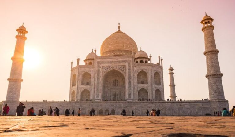 【2025年最新】インドで使えるおすすめ人気VPN5選！注意点も解説